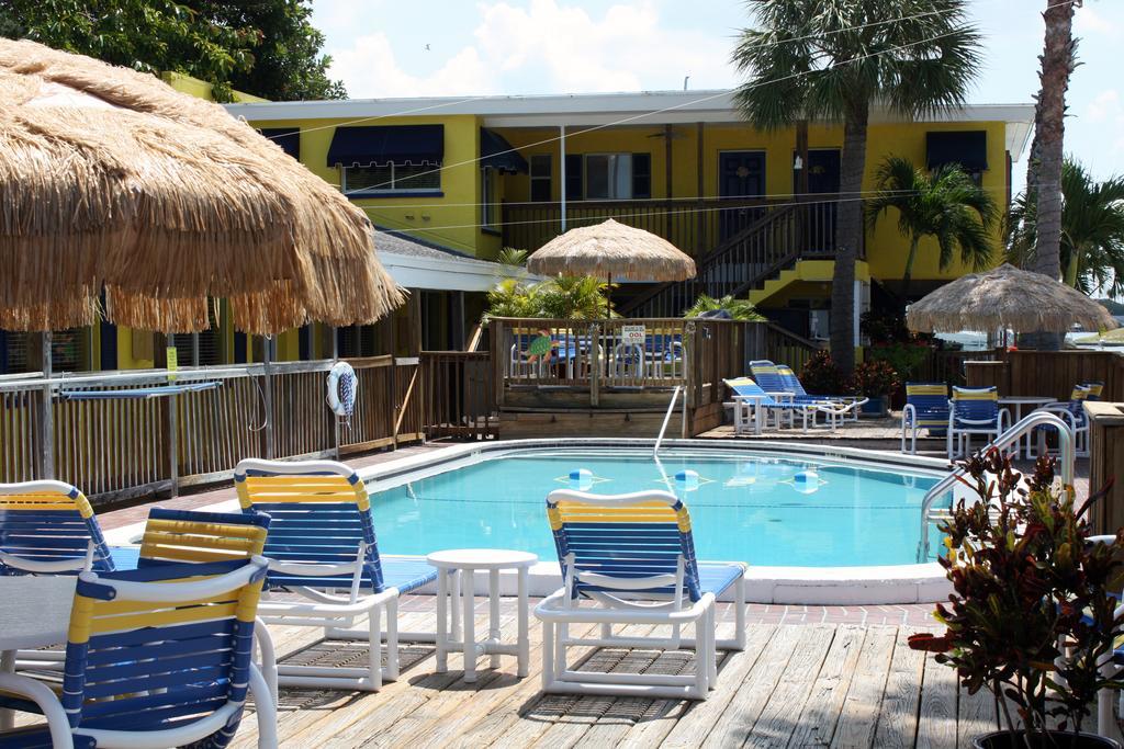 Barefoot Bay Resort Motel Clearwater Beach Exterior photo