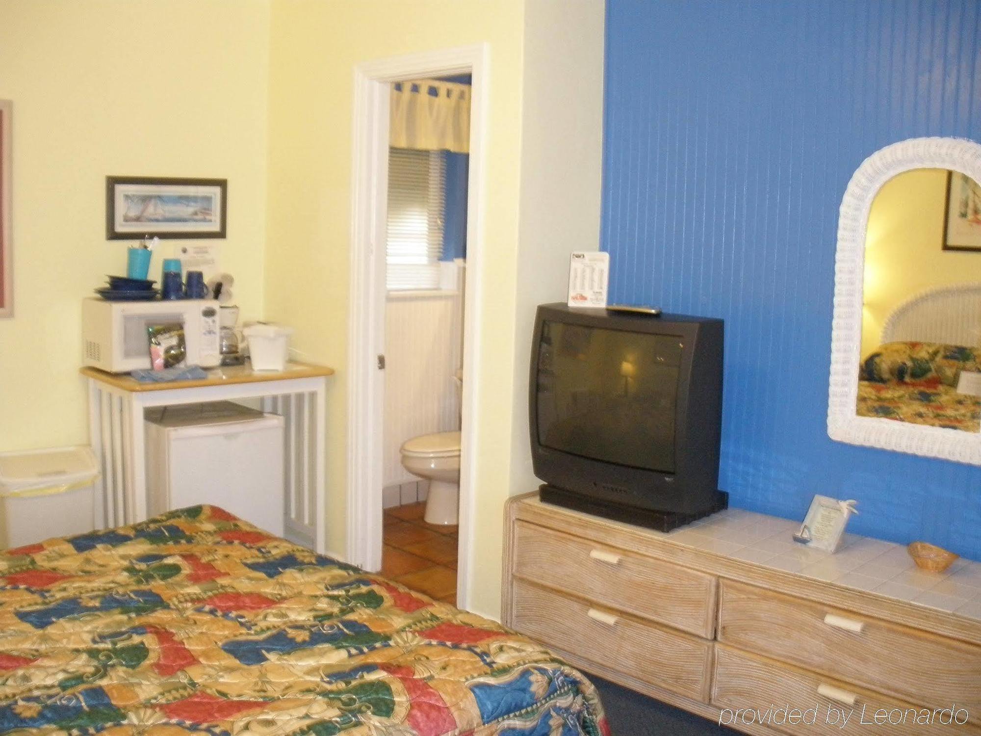 Barefoot Bay Resort Motel Clearwater Beach Room photo